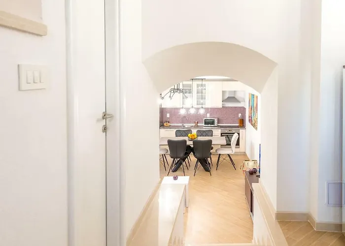 בית נופש Laura