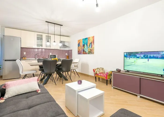 Laura * דוברובניק